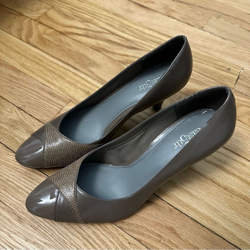 East 5th size 7.5 heels